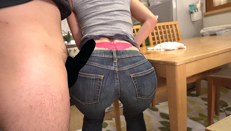 ピタパンで尻コキ！