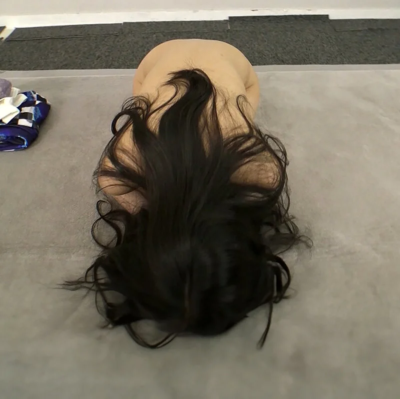 黒髪お姉さんの土下座！