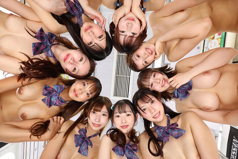 美女達の裸をローアングルで！