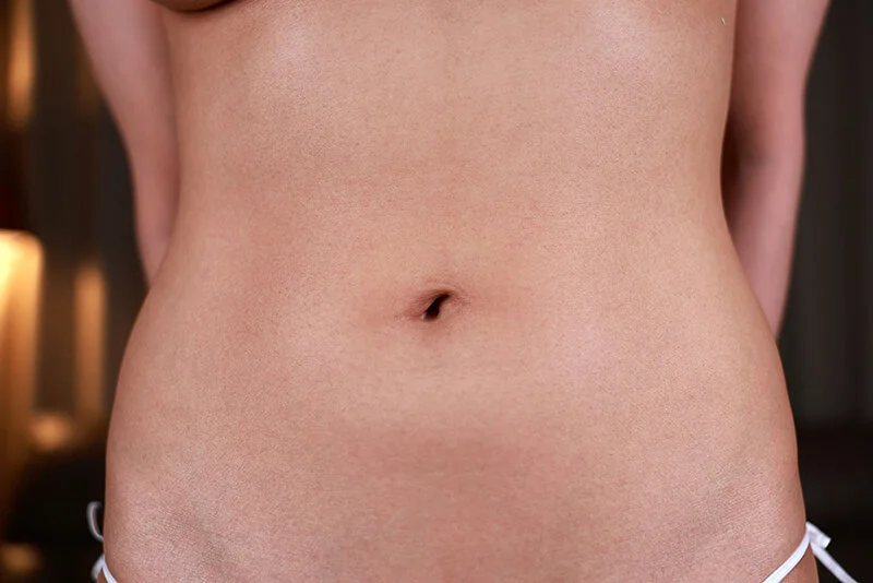 ヘソフェチには堪らん！