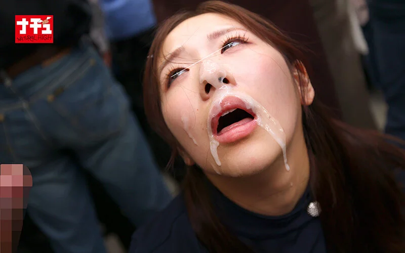 顔射されてるお姉さん！