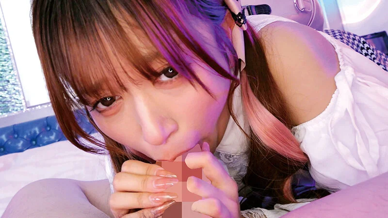 咥え込む美女！