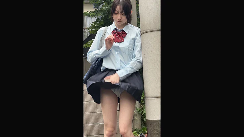 風パンチラは突然に！