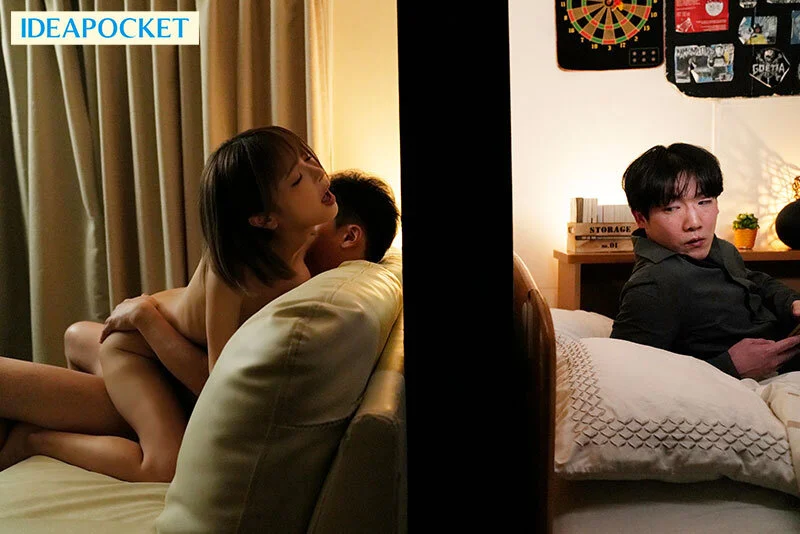 隣の部屋でセックス！