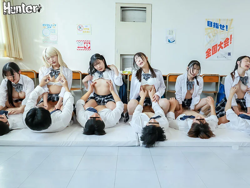 騎乗位も乱交状態！