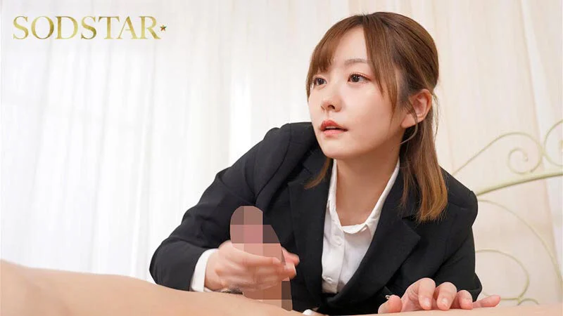 スーツ姿で手コキ！