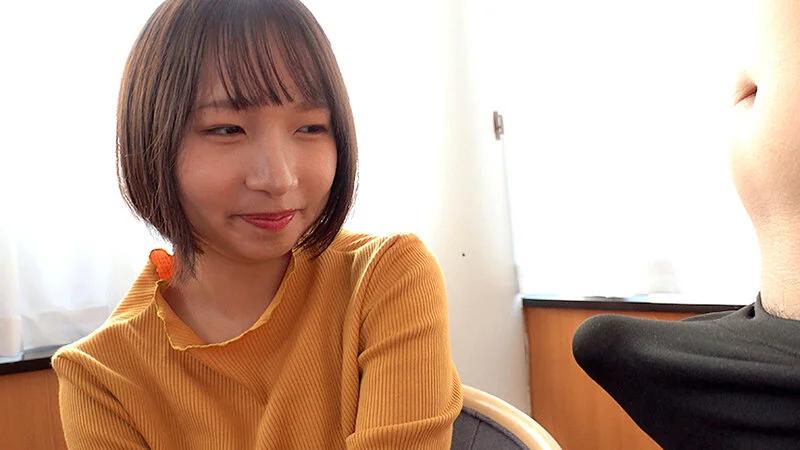 勃起ちんこ見つめるお姉さん！