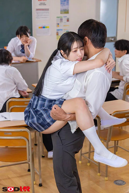 女子校生と駅弁セックス！