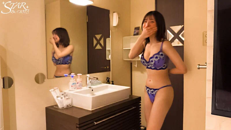 下着姿エロい！